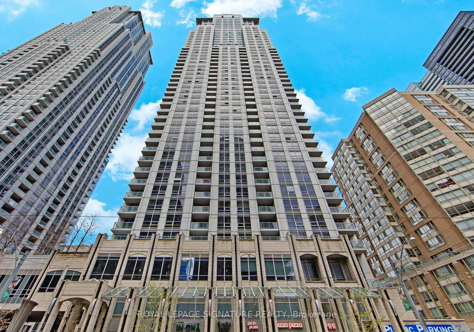 761-bay-street-toronto-ontario-c12805854