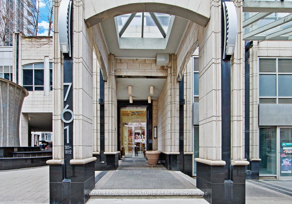 761-bay-street-toronto-ontario-c12805854