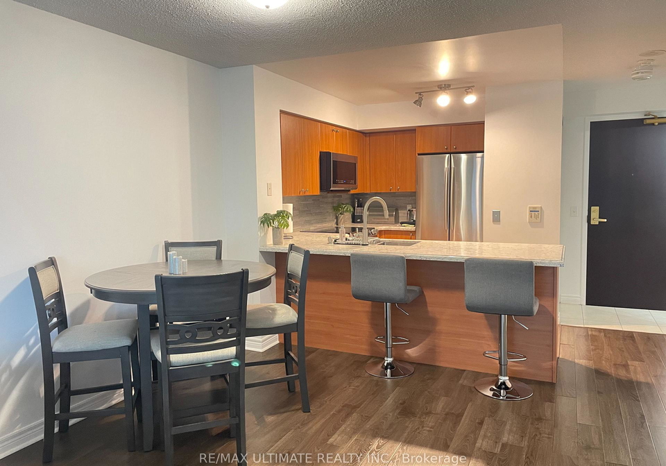 30-grand-trunk-crescent-toronto-ontario-c12805914