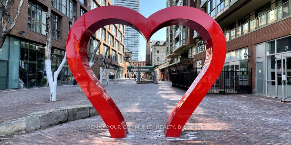 35-parliament-street-toronto-ontario-c12806038