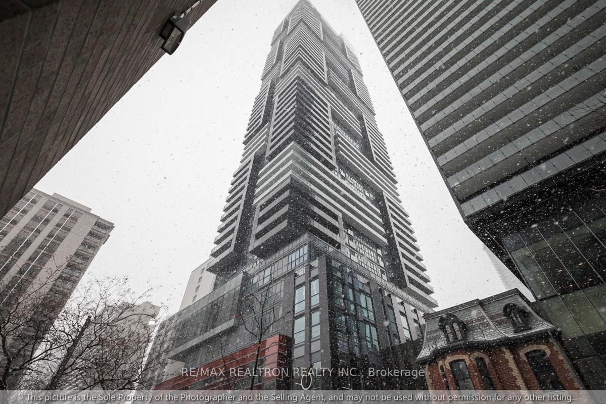7-grenville-street-toronto-ontario-c12807168