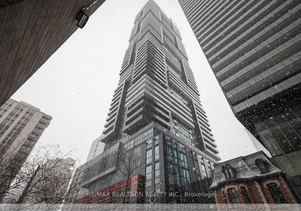 7-grenville-street-toronto-ontario-c12807168
