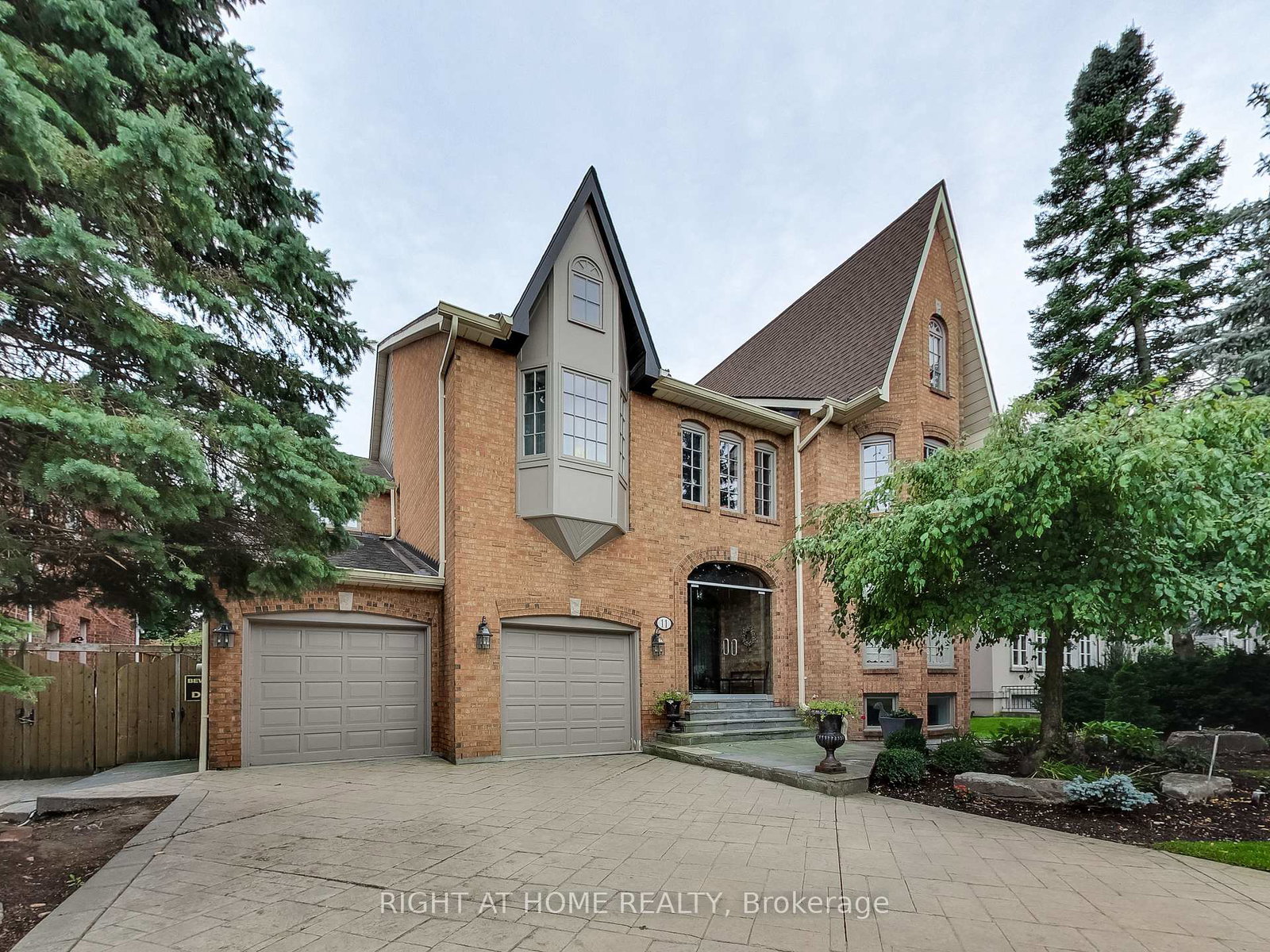 11-york-road-north-york-ontario-c12807284