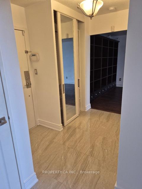 10-edgecliffe-golfway-east-york-ontario-c12808032