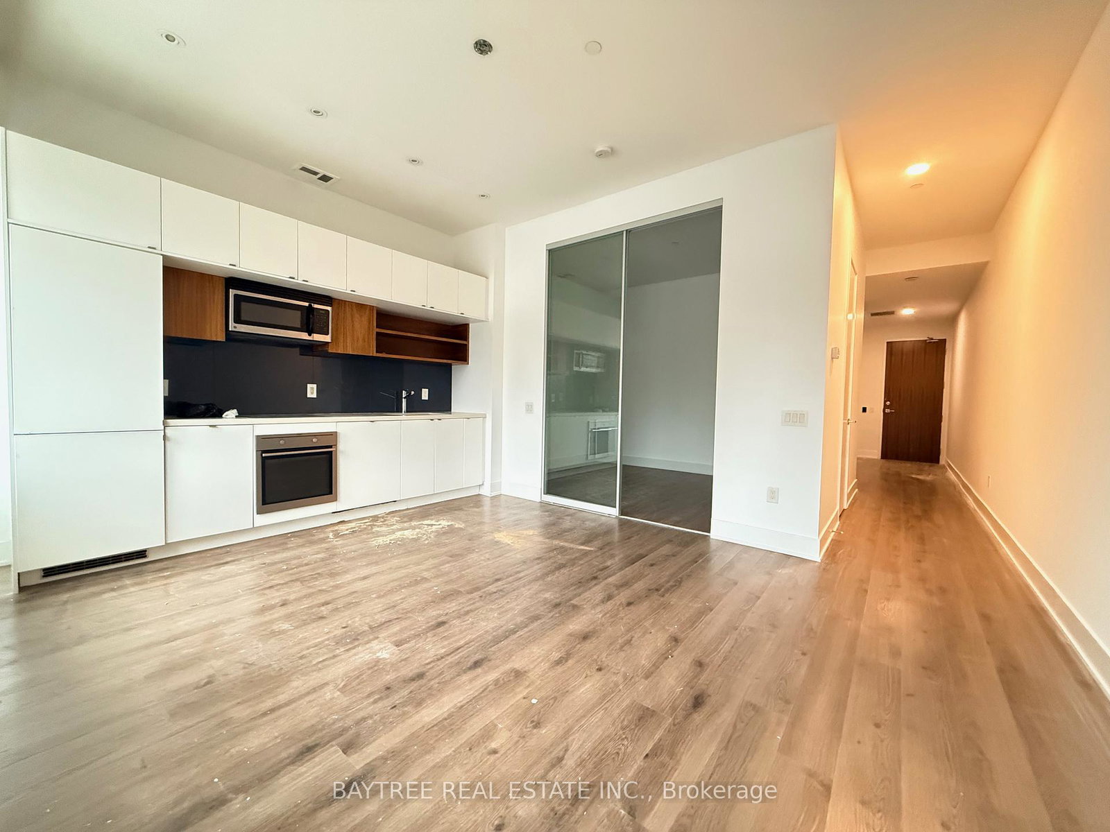 111-st-clair-avenue-w-toronto-ontario-c12808428