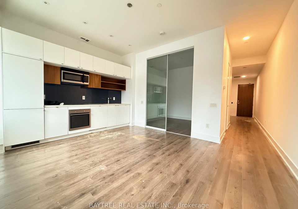 111-st-clair-avenue-w-toronto-ontario-c12808428