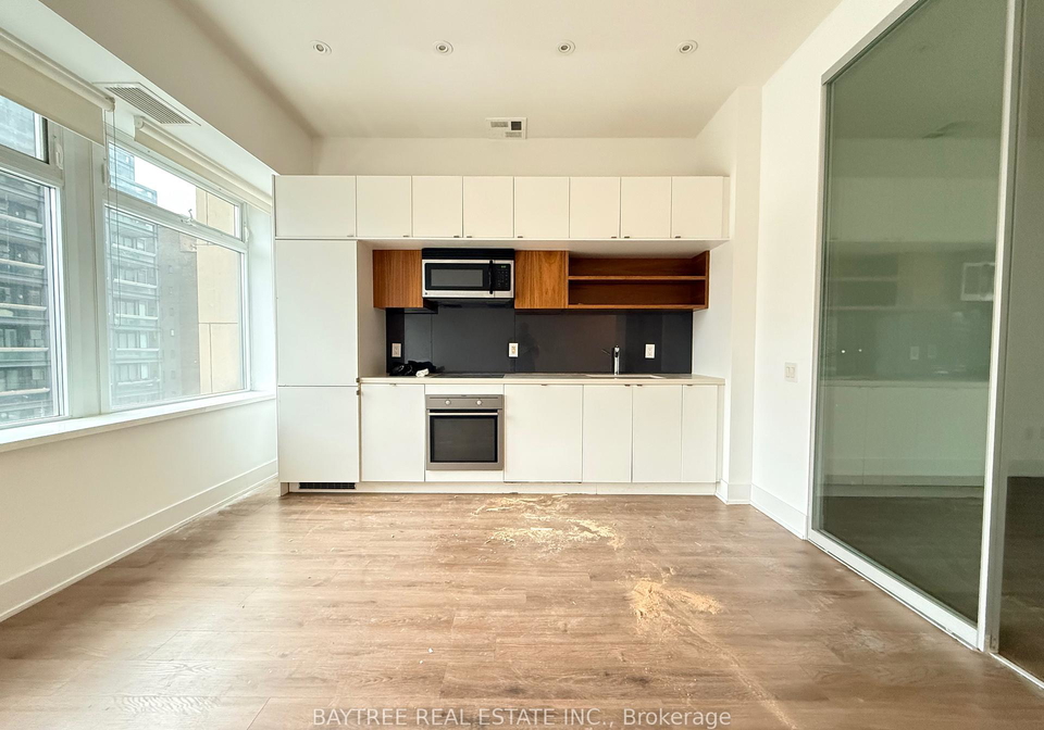 111-st-clair-avenue-w-toronto-ontario-c12808428