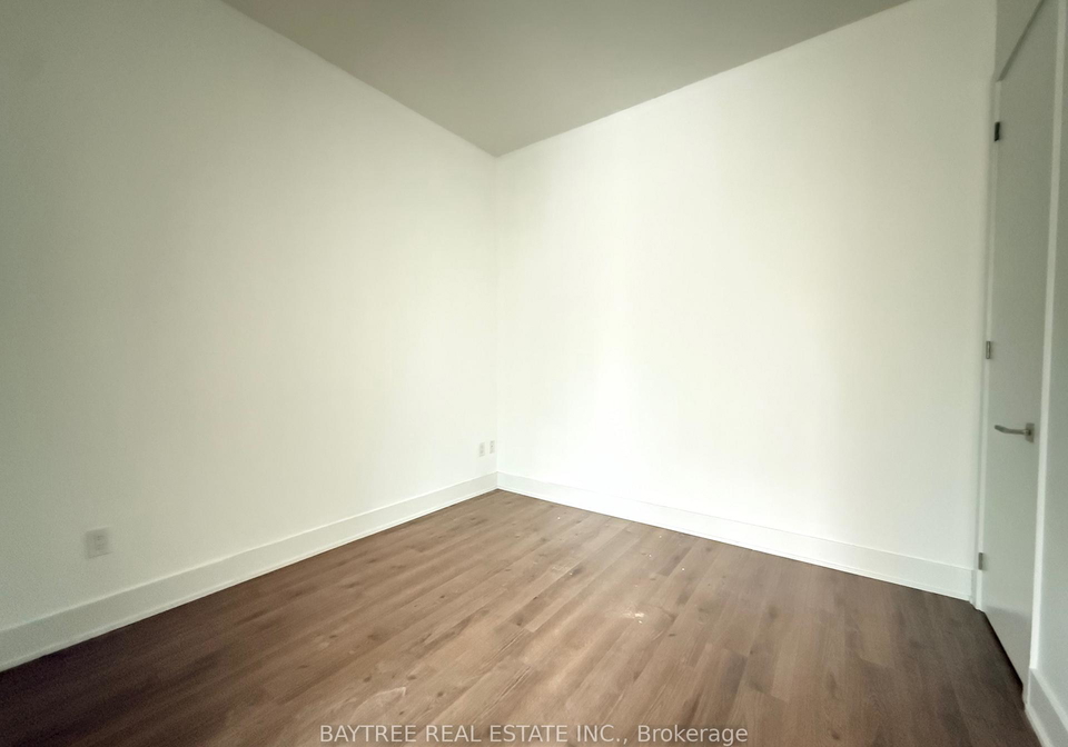 111-st-clair-avenue-w-toronto-ontario-c12808428