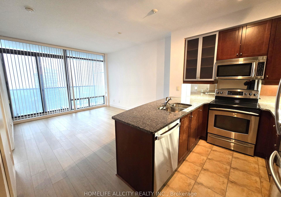 18-yorkville-avenue-toronto-ontario-c12808750