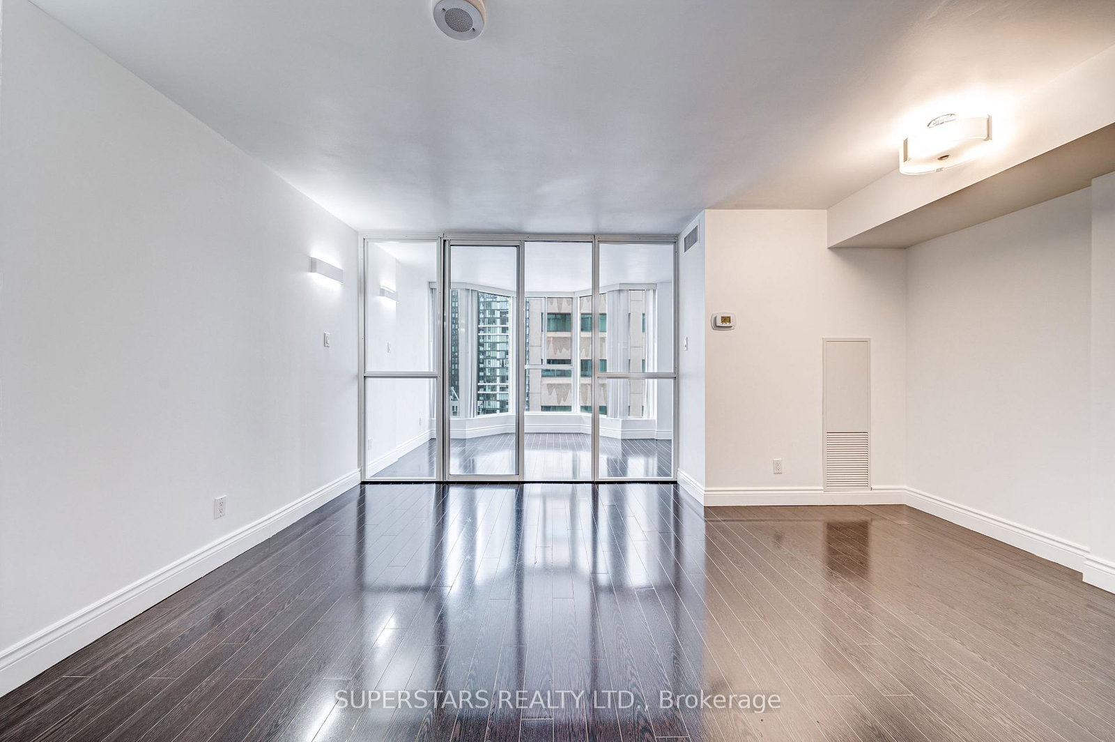 55-centre-avenue-toronto-ontario-c12808754