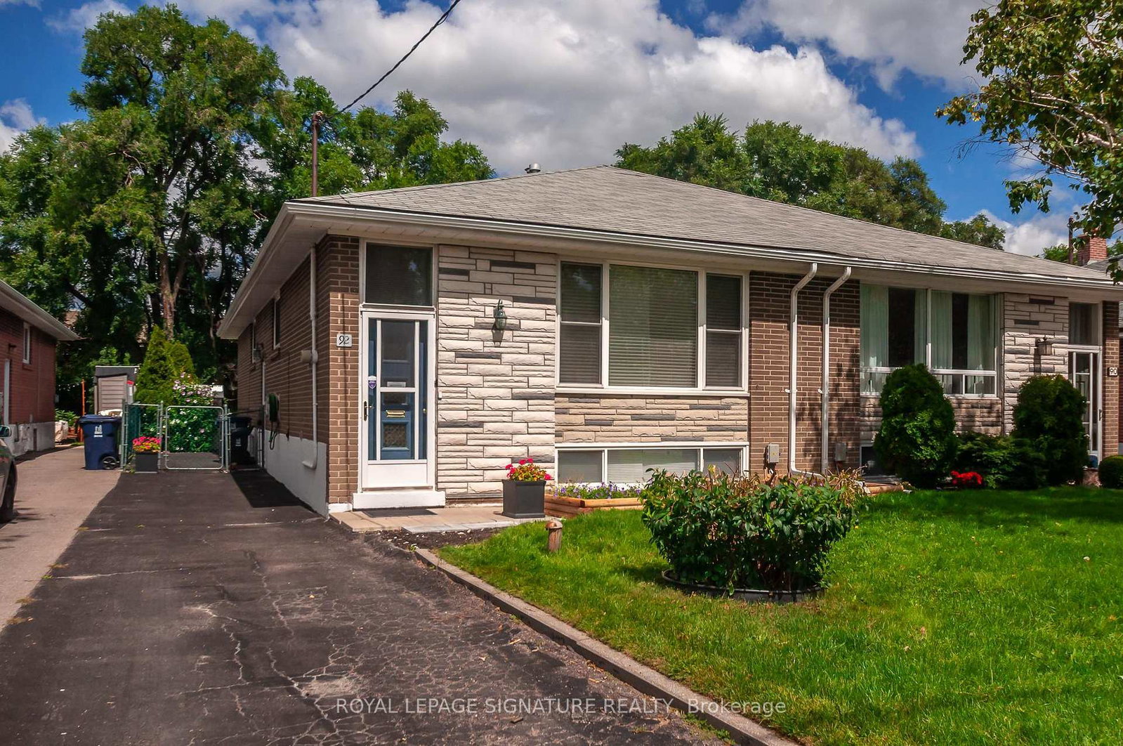 92-fortrose-crescent-north-york-ontario-c12808818