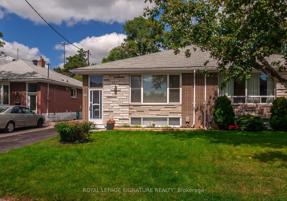 92-fortrose-crescent-north-york-ontario-c12808818