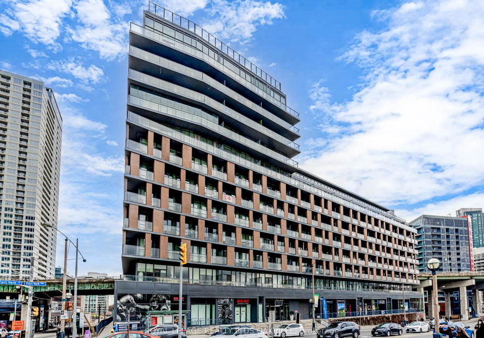 169-fort-york-boulevard-toronto-ontario-c12808896