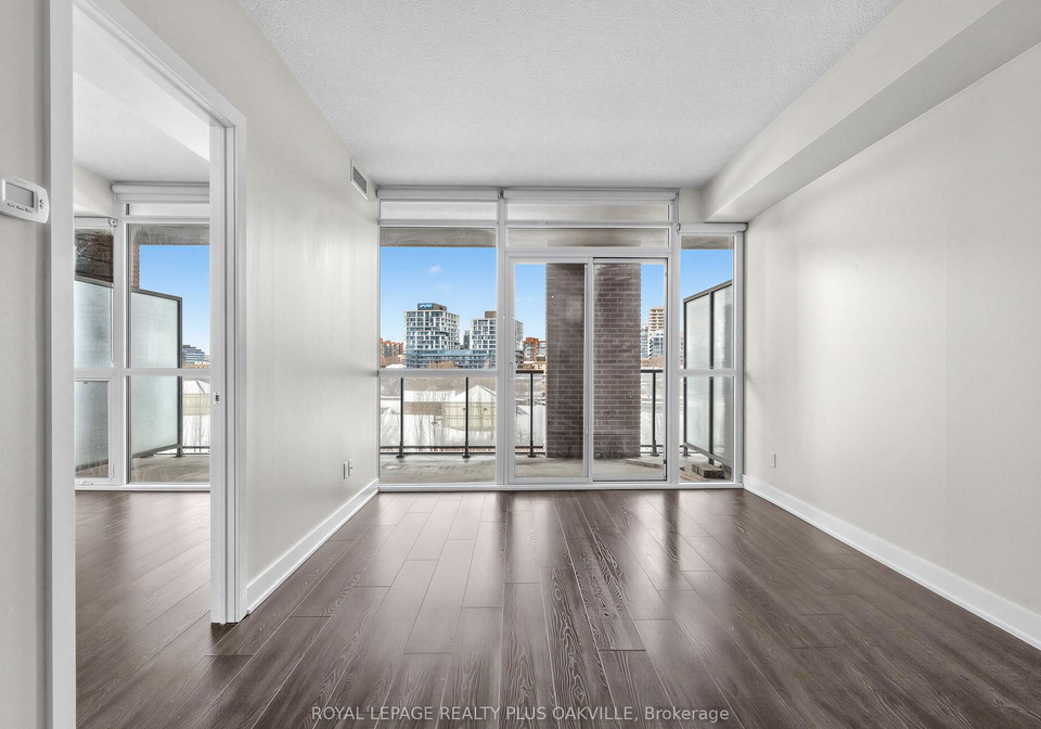 169-fort-york-boulevard-toronto-ontario-c12808896
