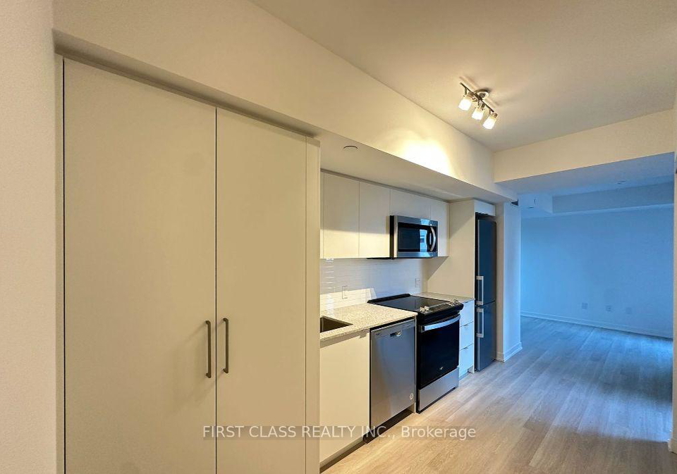 500-wilson-avenue-toronto-ontario-c12809152