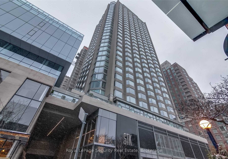 155-yorkville-avenue-toronto-ontario-c12809290