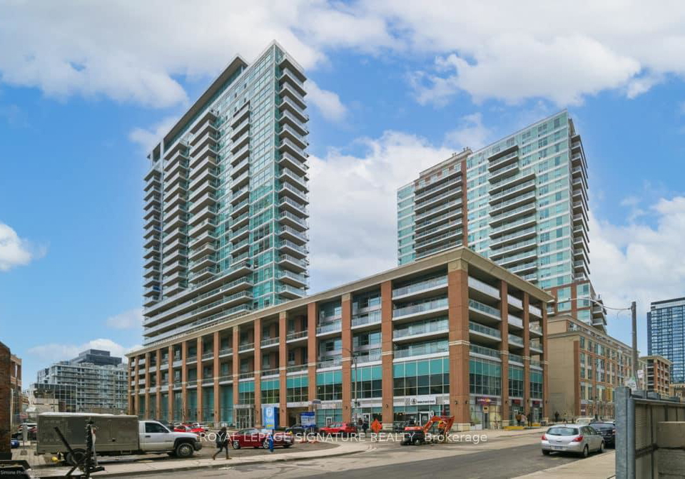 100-western-battery-road-toronto-ontario-c12809302
