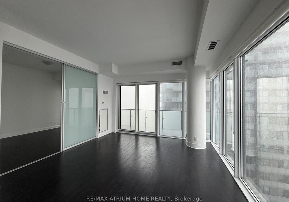 65-st-mary-street-toronto-ontario-c12809440