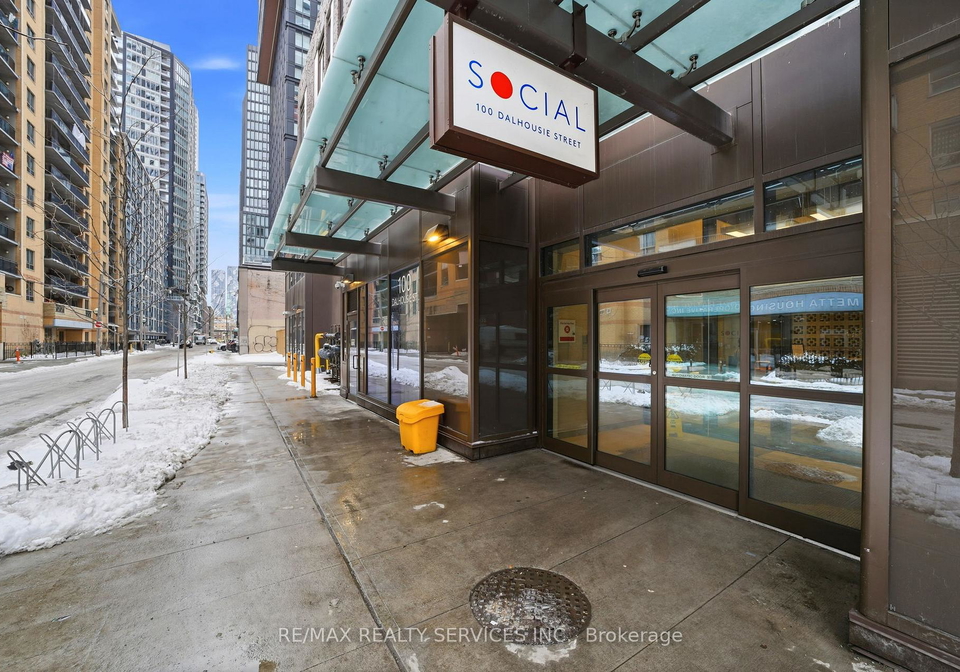 100-dalhousie-street-toronto-ontario-c12809540