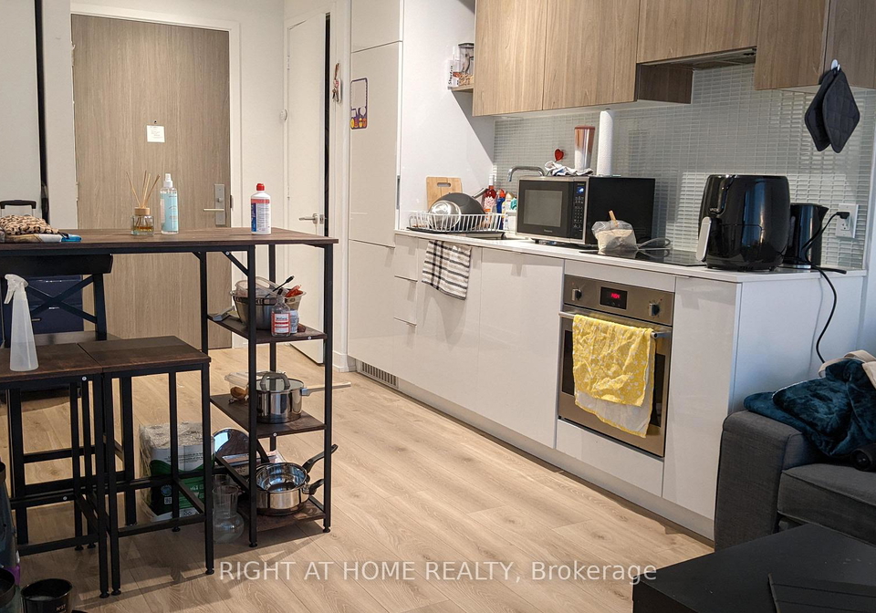 161-roehampton-avenue-toronto-ontario-c12809618