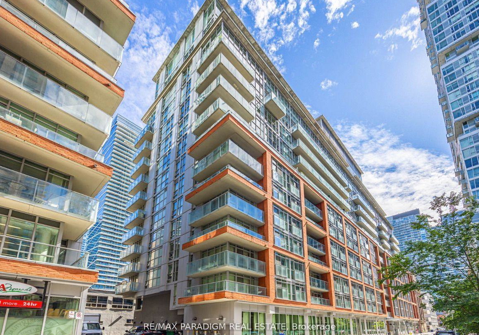 21-nelson-street-toronto-ontario-c12809882