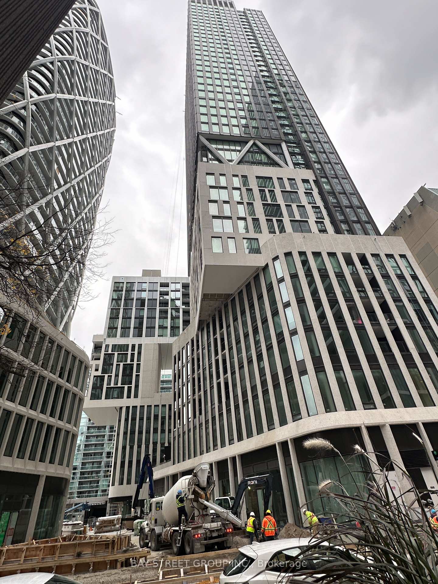 238-simcoe-street-toronto-ontario-c12809884