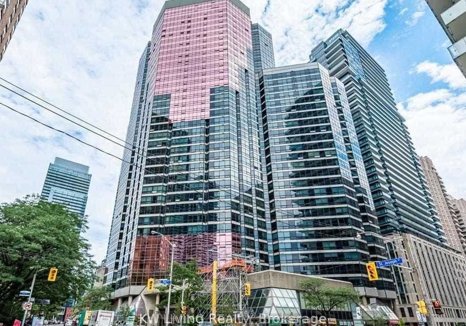 1001-bay-street-toronto-ontario-c12809980