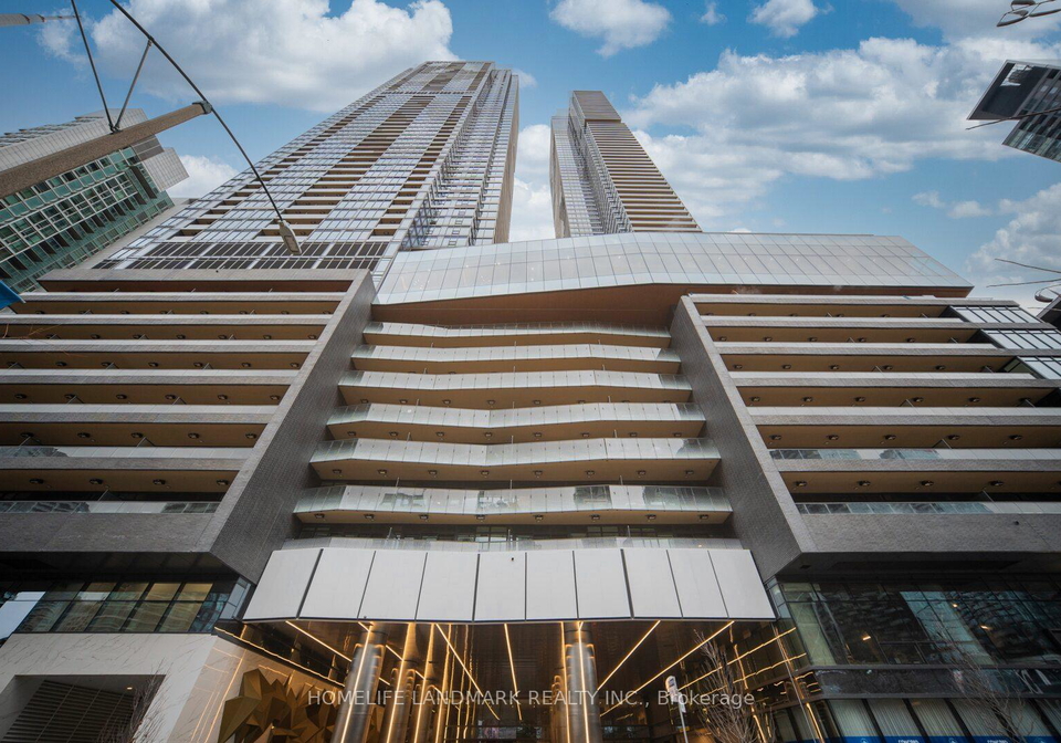 1-concord-cityplace-way-toronto-ontario-c12810060