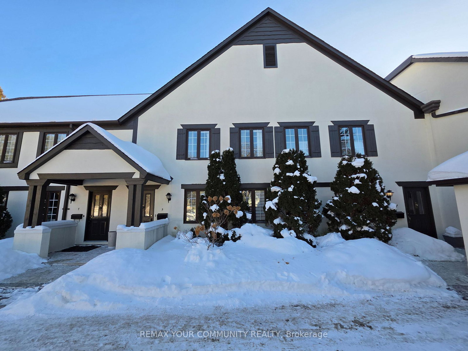 5-james-foxway-north-york-ontario-c12810142