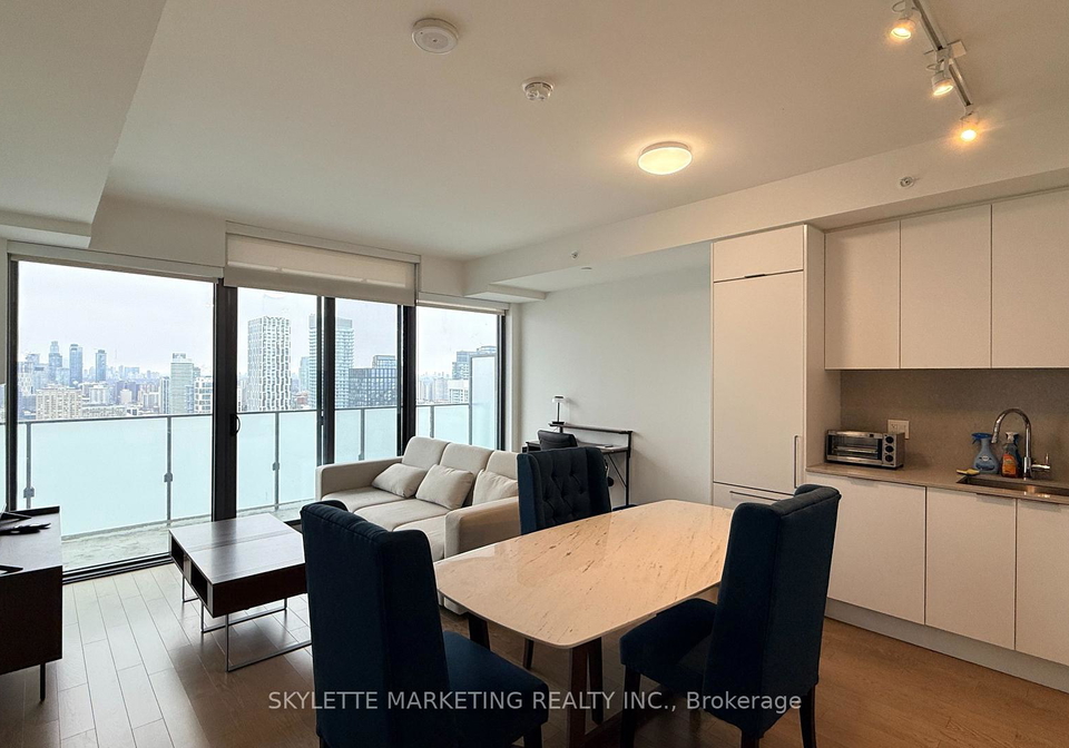 20-lombard-street-toronto-ontario-c12810242