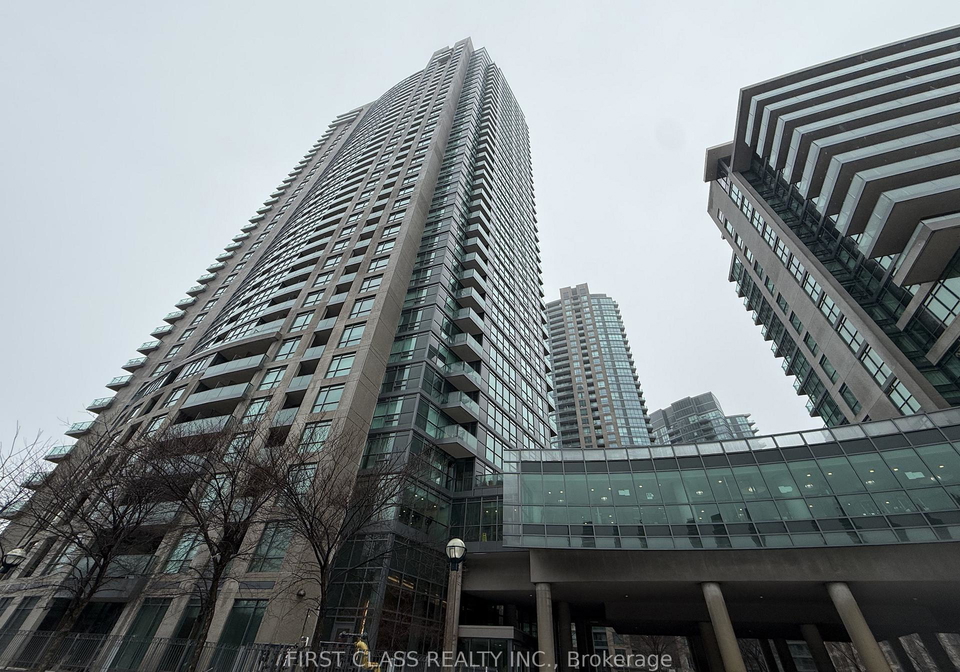 215-fort-york-boulevard-toronto-ontario-c12810398