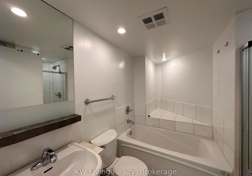 8-york-street-toronto-ontario-c12810458