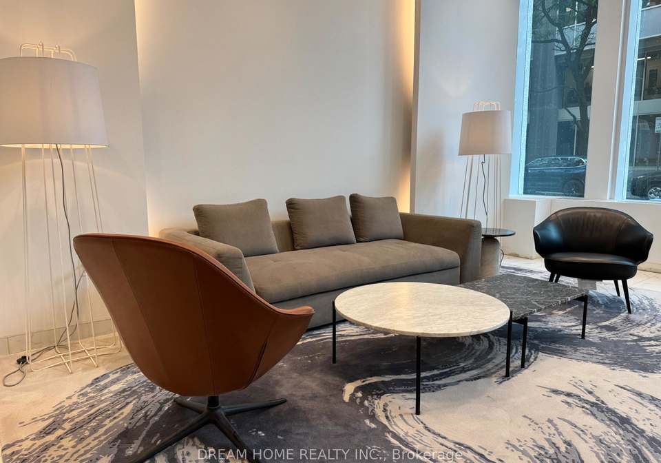 230-simcoe-street-toronto-ontario-c12810474