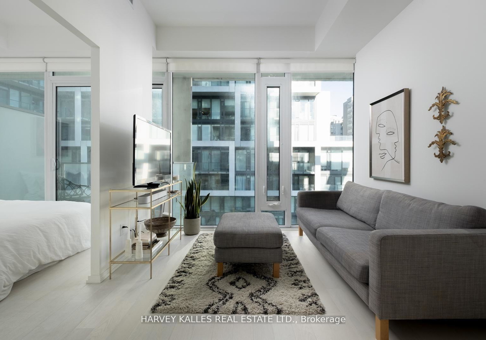 8-hillsdale-avenue-e-toronto-ontario-c12810912