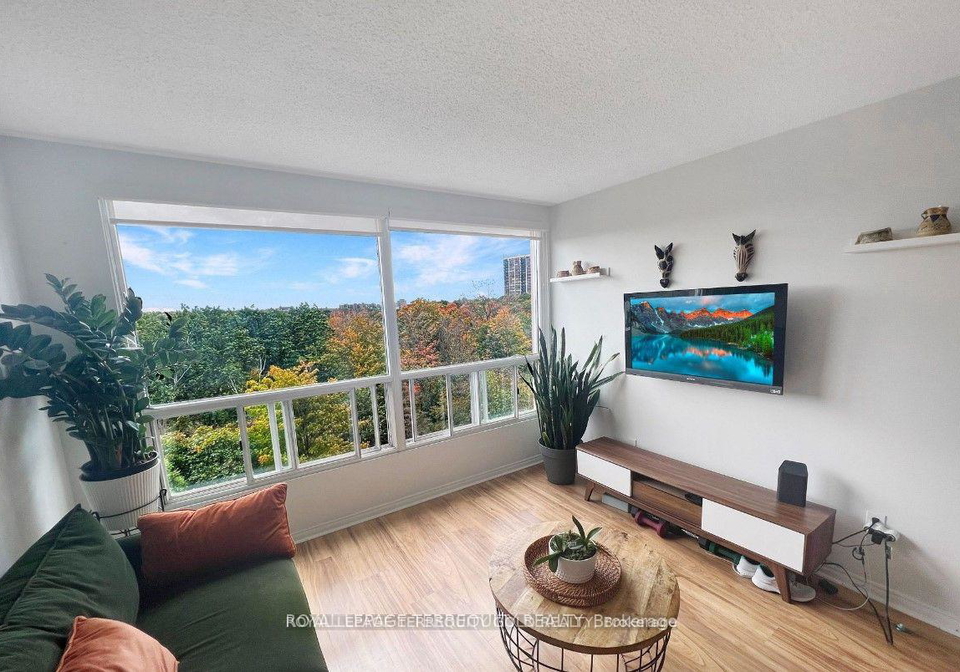 7-concorde-place-north-york-ontario-c12810998