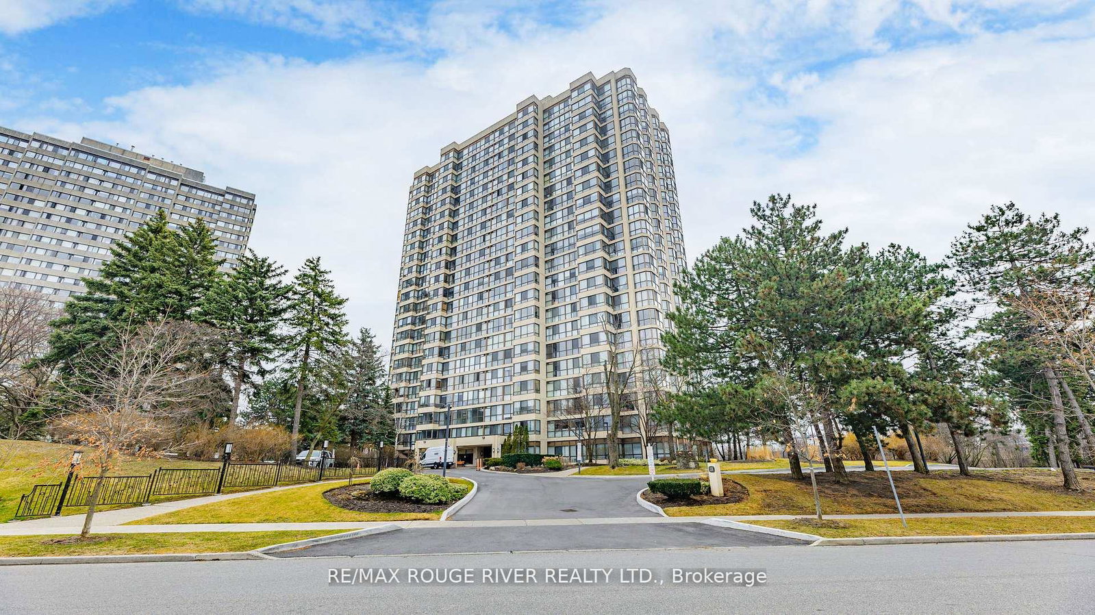 131-torresdale-avenue-toronto-ontario-c12811254