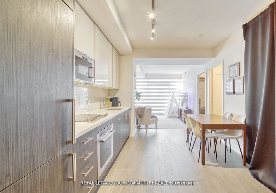 330-richmond-street-w-toronto-ontario-c12811502