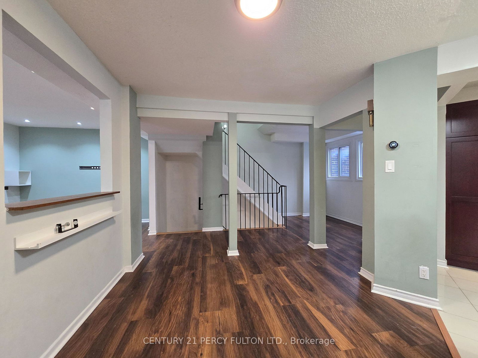 28-spire-hillway-north-york-ontario-c12811772