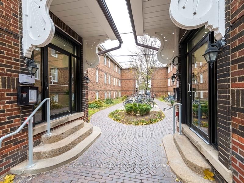 245-howland-avenue-toronto-ontario-c12811790
