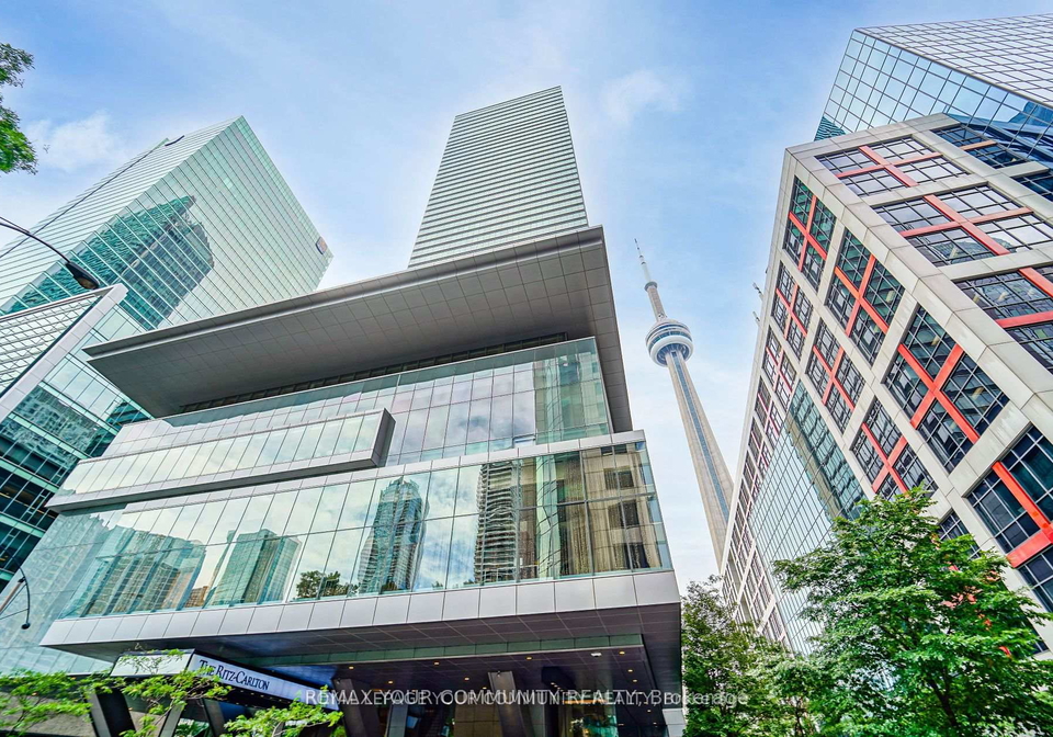 183-wellington-street-w-toronto-ontario-c12811850