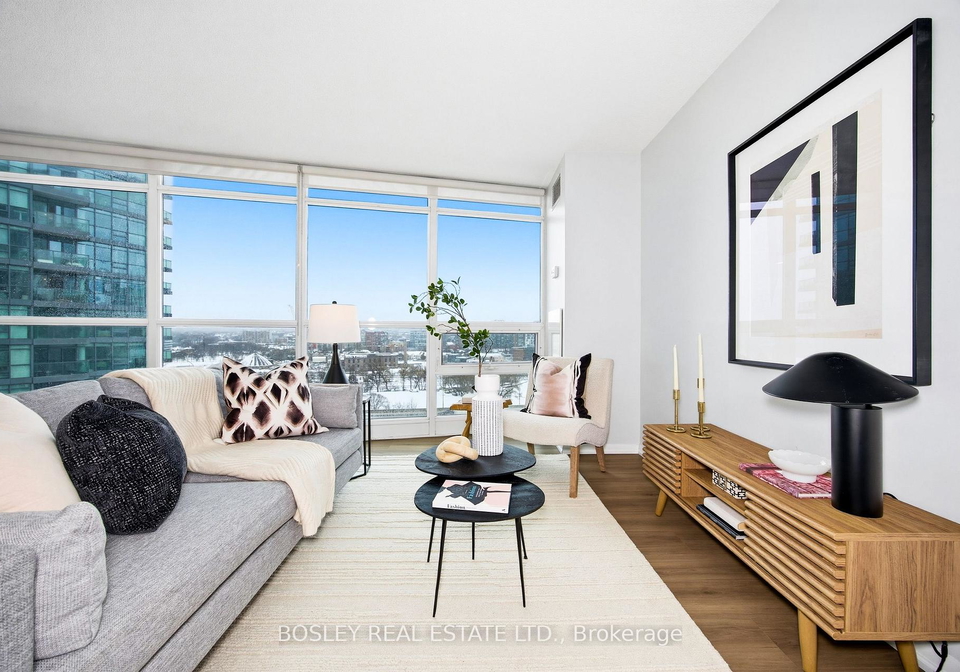 219-fort-york-boulevard-toronto-ontario-c12811880