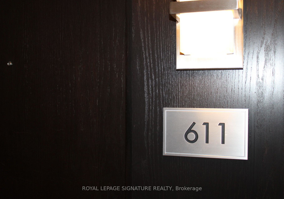 8-york-street-toronto-ontario-c12812030