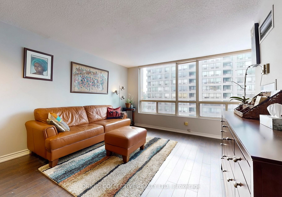 5785-yonge-street-north-york-ontario-c12812032