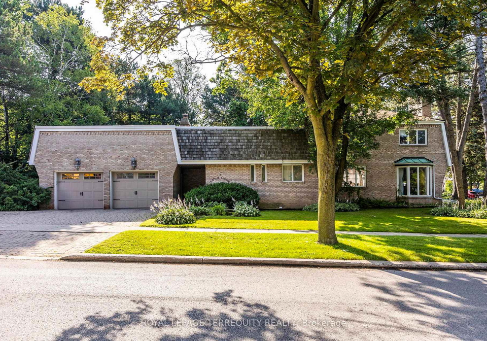 2-chieftain-crescent-north-york-ontario-c12812110