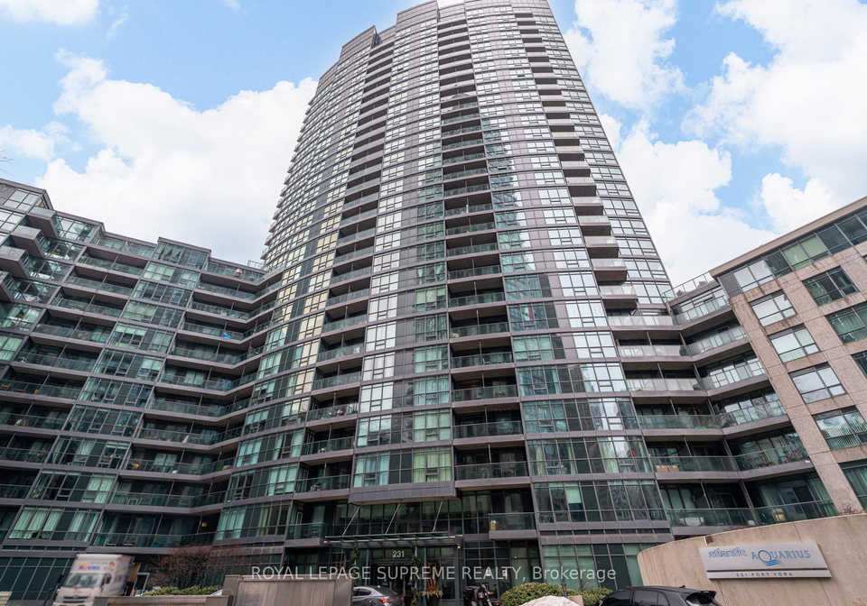 231-fort-york-boulevard-toronto-ontario-c12812286