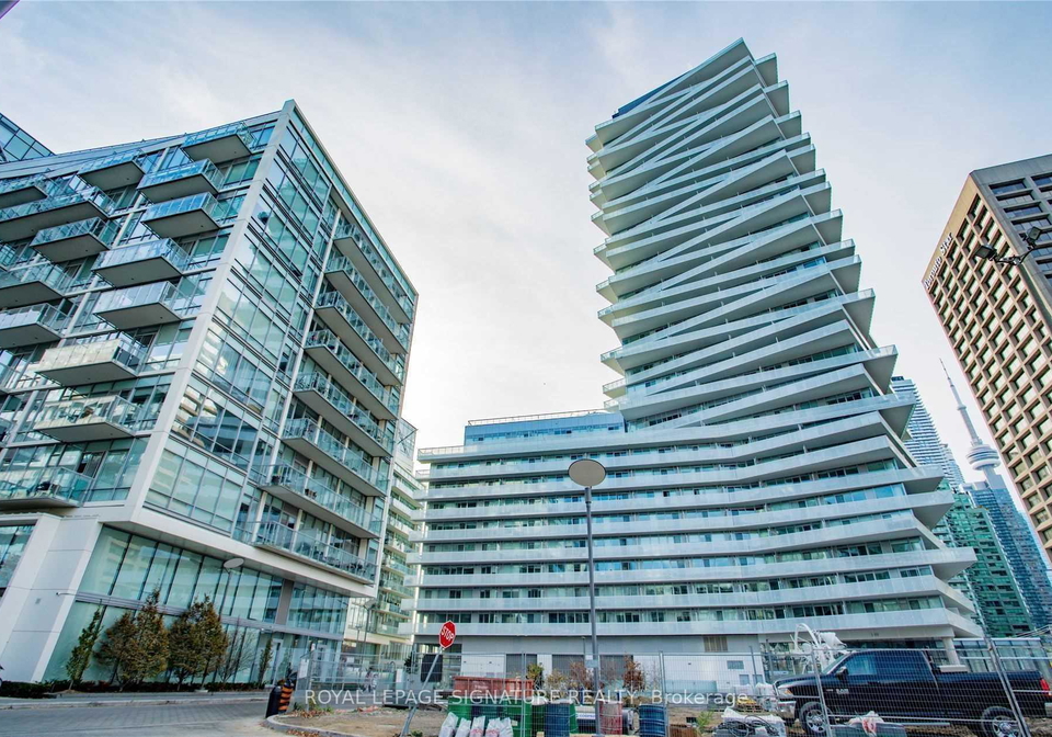 15-queens-quay-e-toronto-ontario-c12812308