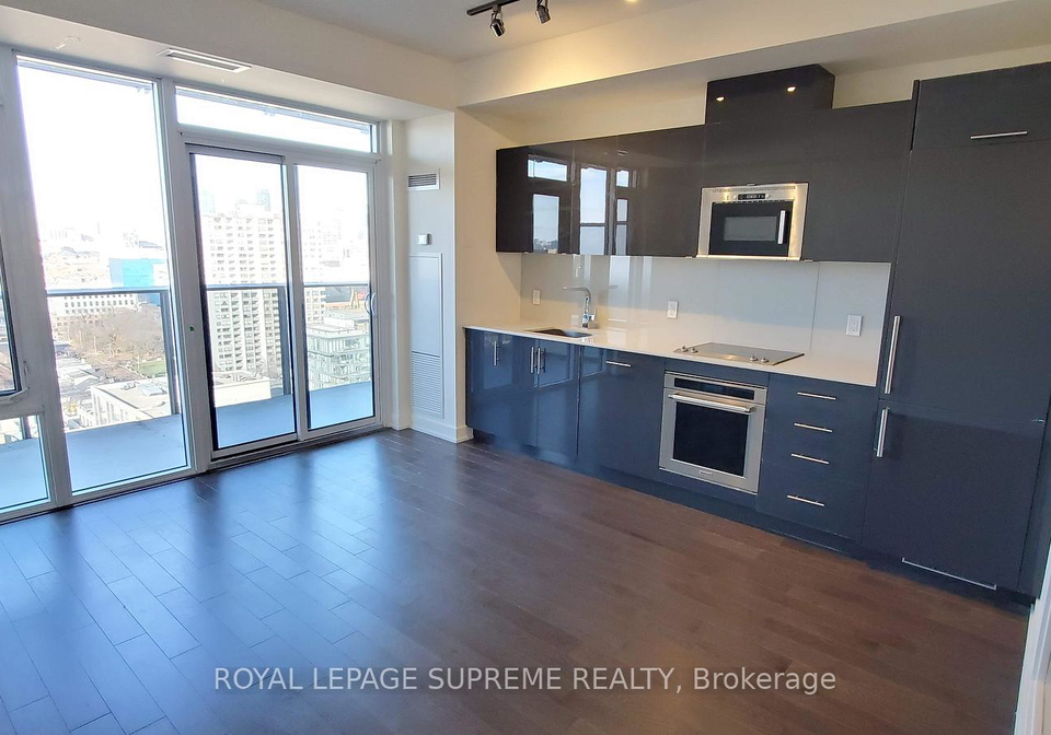 330-richmond-street-w-toronto-ontario-c12812412