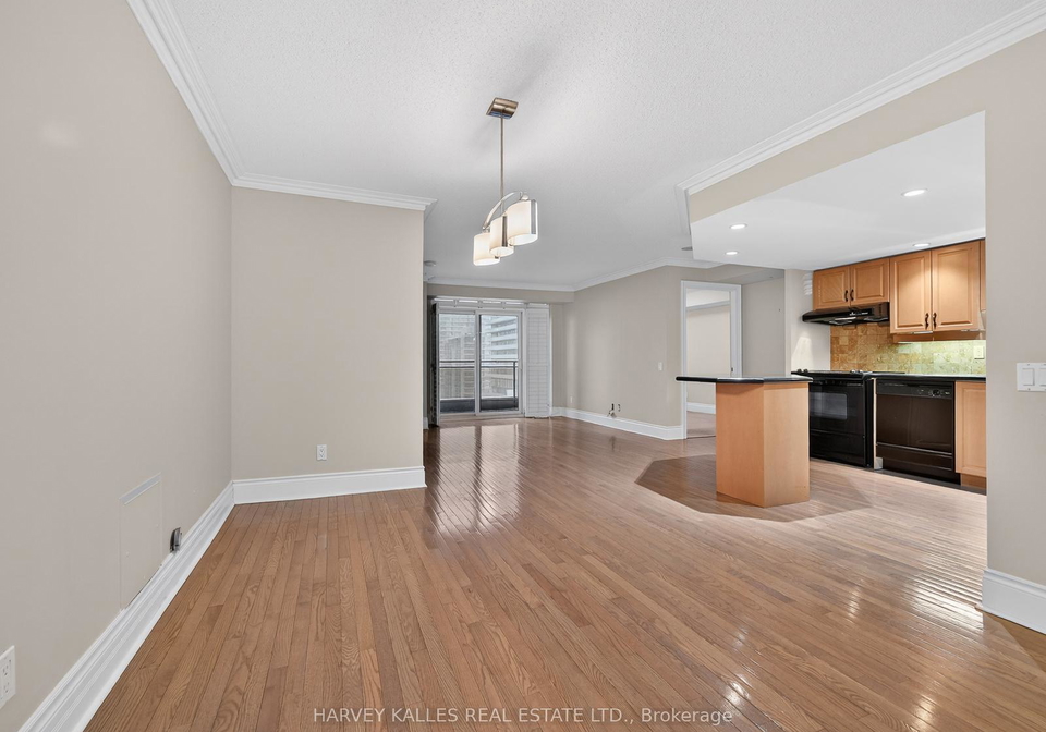 123-eglinton-avenue-e-toronto-ontario-c12812602