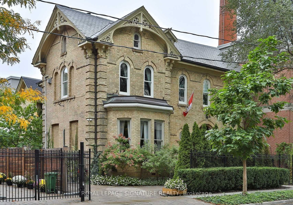 4-wellesley-place-toronto-ontario-c12812706
