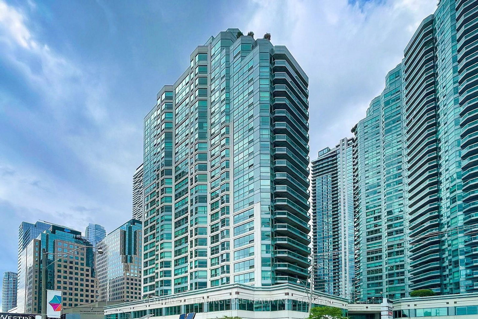 10-queens-quay-w-toronto-ontario-c12812940